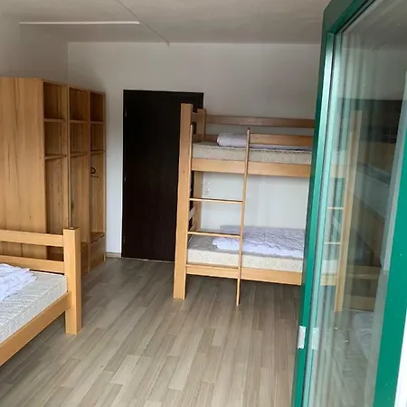 Хостел Mountain Hostel Dorms
